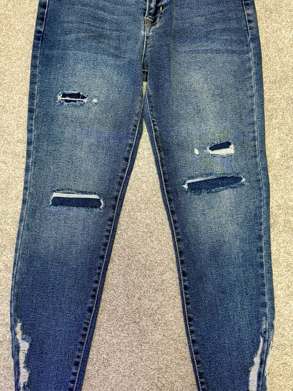 NWOT-Free People We The Free “About A Girl” Distressed Skinny Jeans-Size 27